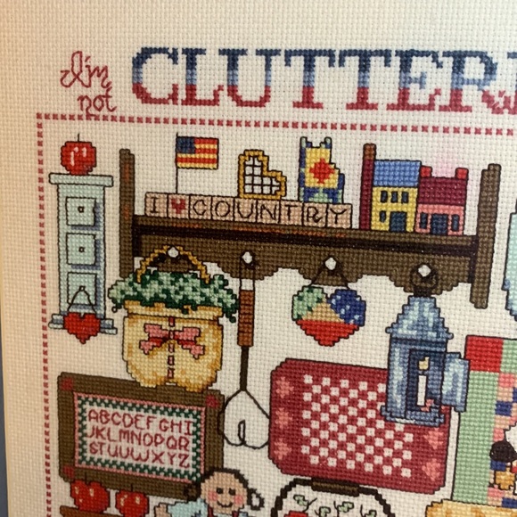 Vintage “I’m Not Cluttered, I’m Country” framed cross stitch picture - Picture 3 of 10